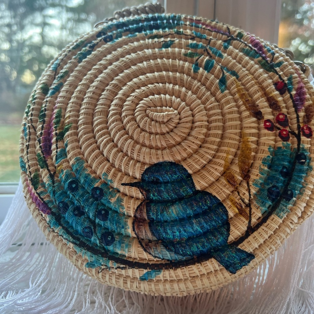 Handwoven Toquilla Straw Round Bag by Yurelly Mero - Blue Bird Design - Picture 7 of 12